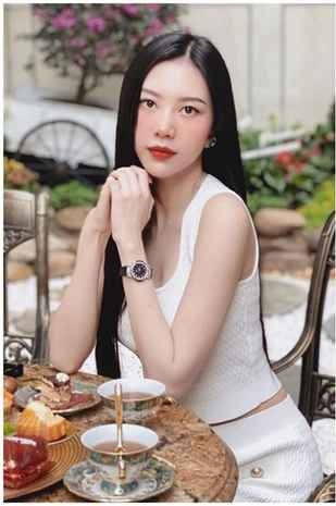 Sau khi kết hôn, Vũ Ngọc Châm sinh 2 em bé liên tiếp nên chuyện bận rộn là không tránh khỏi.