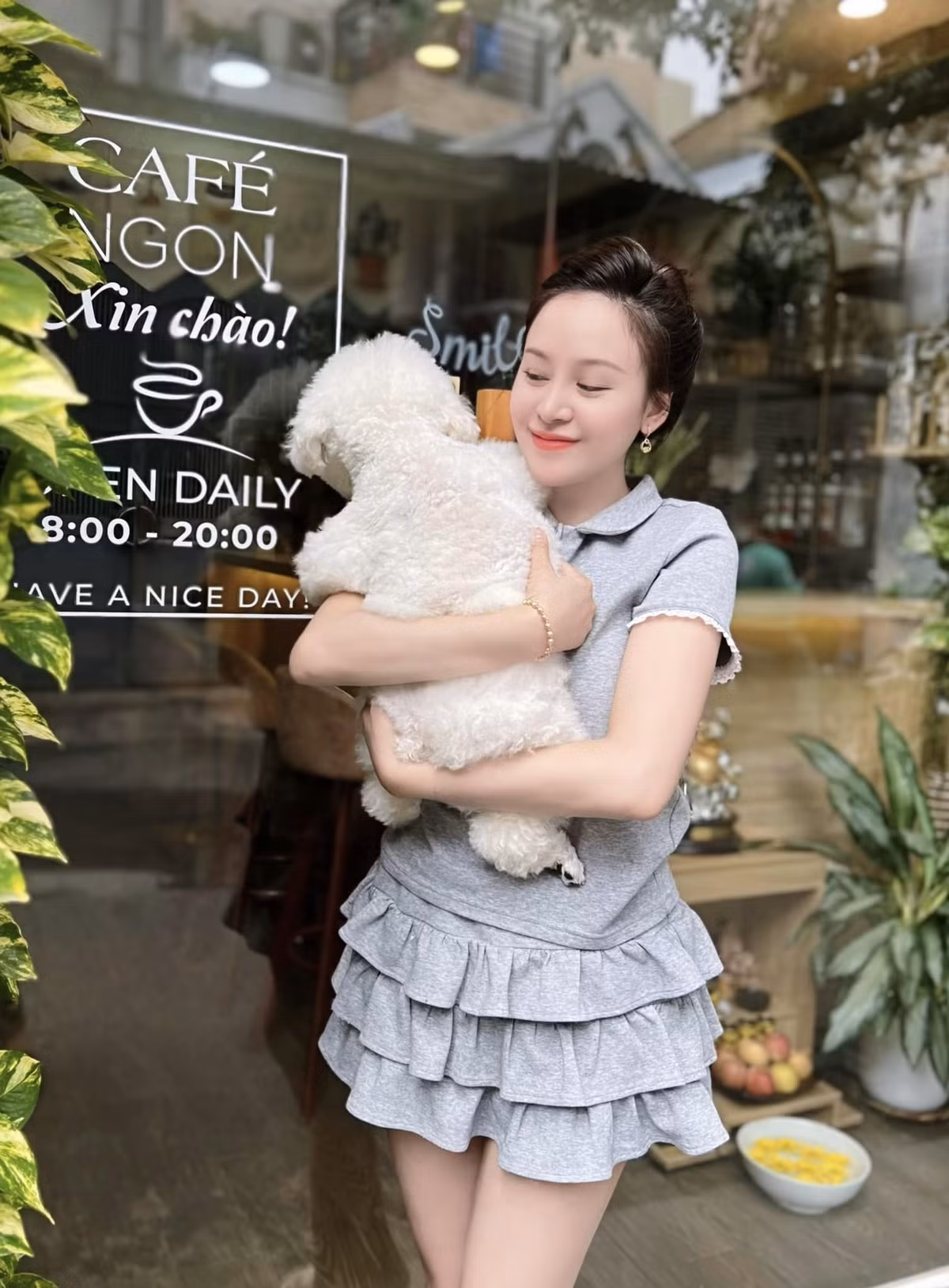 Thường xuyên theo dõi kênh cá nhân gần 4 triệu lượt theo dõi, dân mạng cũng biết được giờ đây Bà Tưng (Lê Thị Huyền Anh) hạn chế hoạt động mạng xã hội hơn ngày trước rất nhiều.