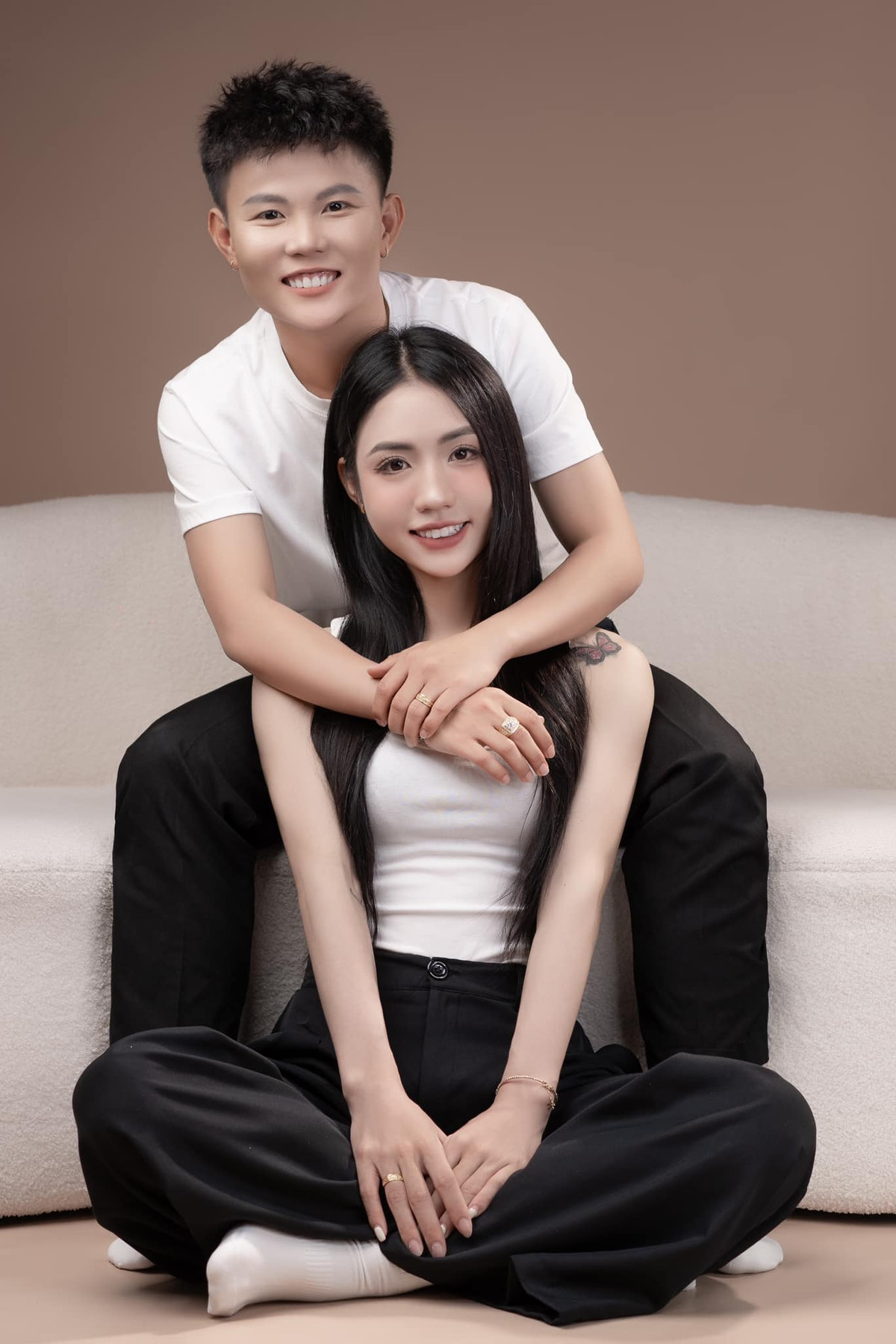 Bích Thùy và Trần Thị Duyên công khai thân thiết sau khi cùng đội tuyển nữ Việt Nam tham dự World Cup 2023.