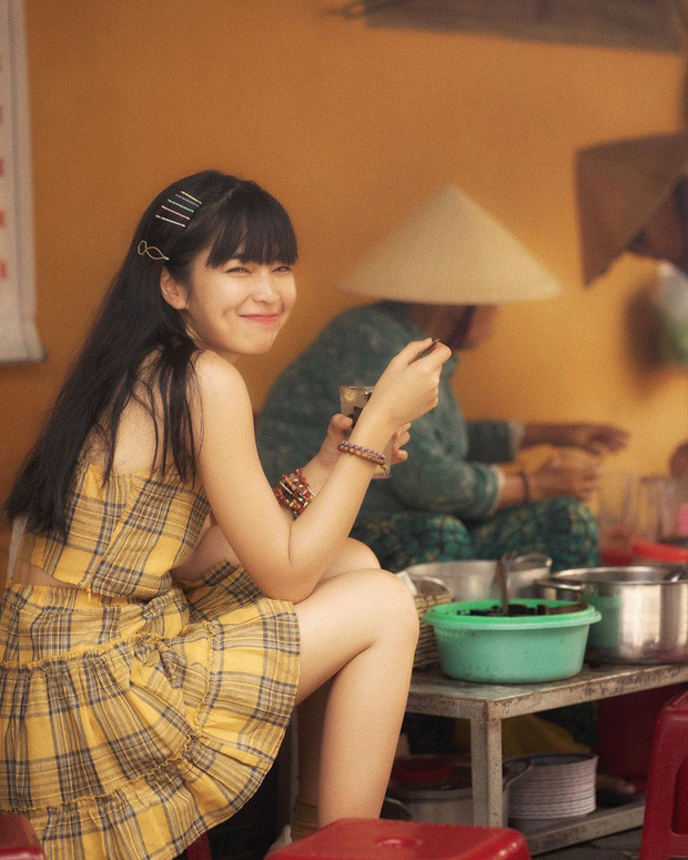 Cứ mỗi lần “khoe khéo” vòng nào ra vòng náy, Khánh Vân lại một lần làm dân tình phải đi vào dò hỏi xem bí quyết giữ dáng của cô nàng là gì?