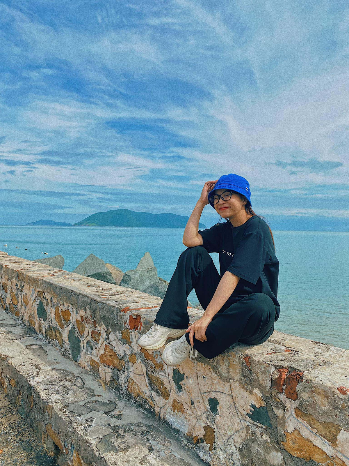 Theo một số nguồn tin, Nhật Lê hiện là một trong những KOLs có mức giá quảng cáo, post bài cao ở Việt Nam.