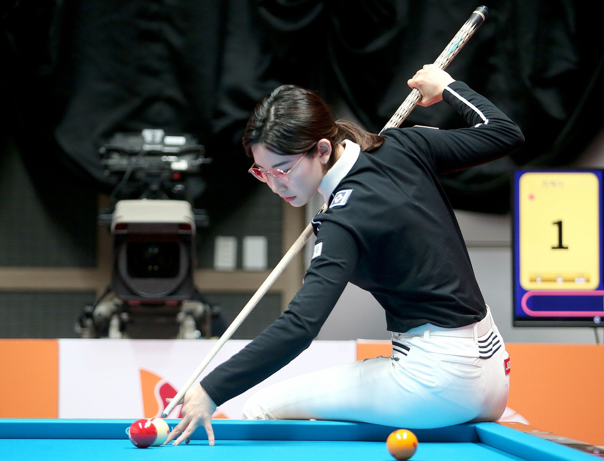 Tài năng của thiên thần billiards đến từ rất sớm khi 2 lần giành á quân giải vô địch nữ thế giới của UMB vào năm 2016 và 2017.