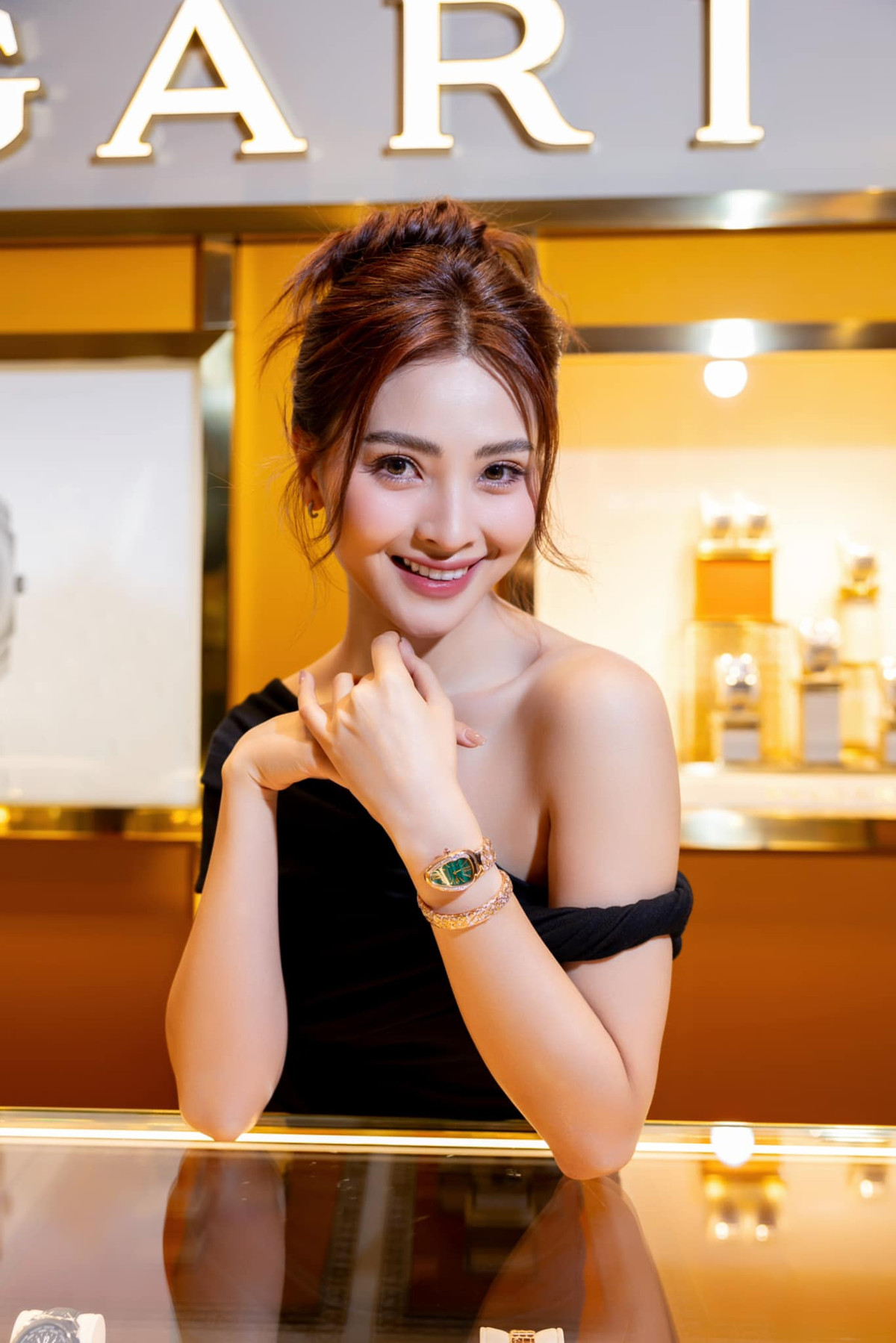 Năm 16 tuổi, Huyền Trang tham gia cuộc thi Hoa học trò Icon và giành giải phong cách.