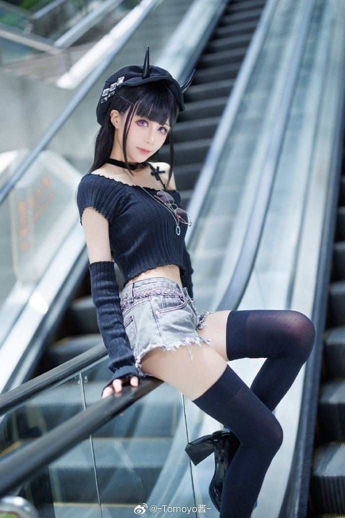 ới tài năng này, Tomoyo xứng đáng là một trong những cosplayer đáng theo dõi nhất hiện nay