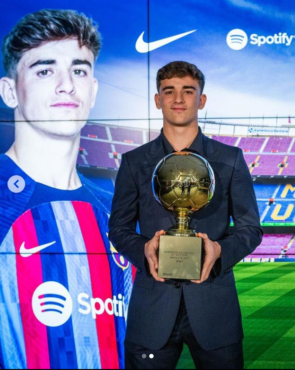 Gavi chính thức trở thành cầu thủ trẻ nhất lịch sử Tây Ban Nha ghi bàn tại World Cup sau bàn thắng trên. Chàng cầu thủ 18 tuổi này cũng là một trong những cầu thủ trẻ ghi bàn tại vòng chung kết lớn nhất thế giới, chỉ đứng sau ông “vua bóng đá” Pele, người đã ghi bàn vào lưới đối thủ tại World Cup 1958 khi mới 17 tuổi.