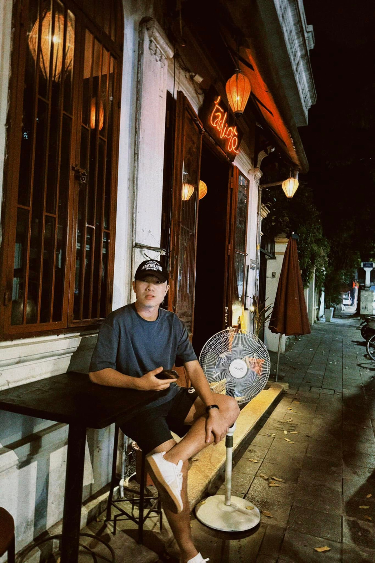 Như đã biết Xuân Trường là người khá kín tiếng trên MXH. Anh chàng ít khi chia sẻ những khoảnh khắc của cá nhân hay gia đình lên các nền tảng.