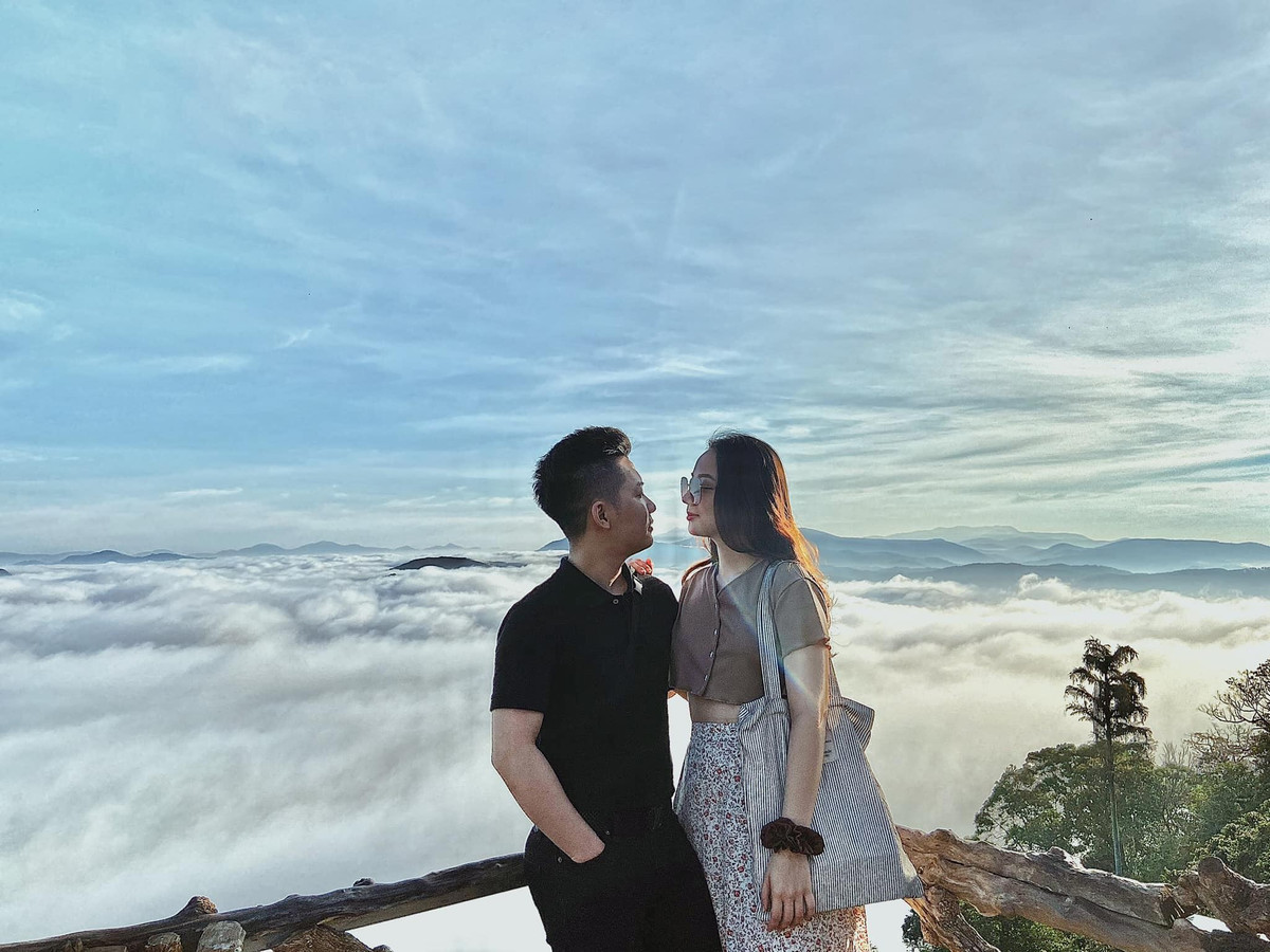 Những chuyến du lịch của cặp đôi game thủ nên đôi khiến netizen không khỏi ghen tỵ.