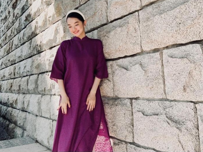 Bên cạnh sự thay đổi tích cực vẻ đẹp hình thể, nhan sắc và trạng thái tươi trẻ gần đây của Kaity Nguyễn cũng nhận được “cơn mưa” lời khen từ người theo dõi.