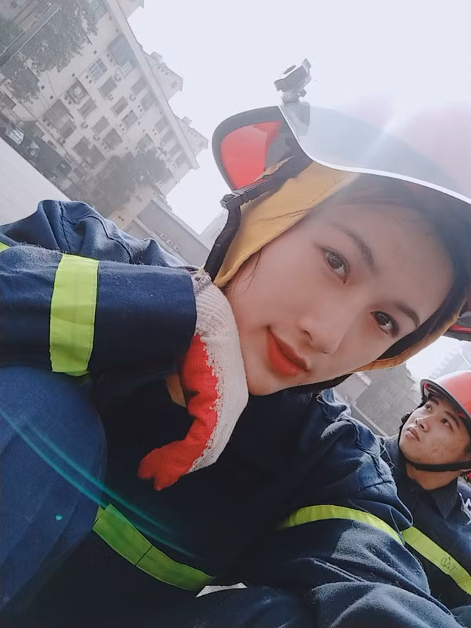 Nữ sinh hy vọng sẽ được cống hiến ở những vị trí phù hợp với khả năng và về lĩnh vực nghiên cứu.