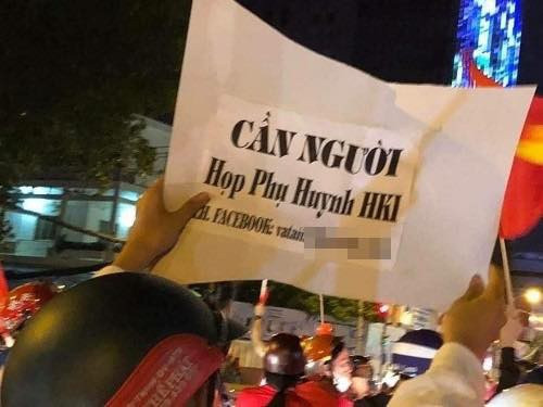 Qua buổi họp phụ huynh, mọi khuyết điểm hay tội lỗi trên lớp của con em cũng sẽ được giáo viên thông báo tới người nhà.