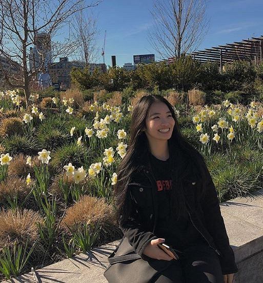 Được biết, Thu Cầm sinh năm 2000, là con gái đầu lòng của Duy Mạnh và người vợ xinh đẹp.