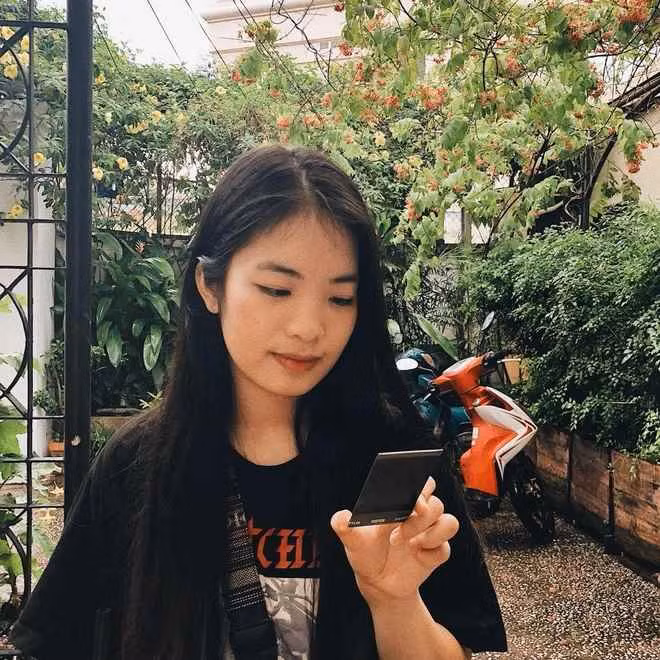 Thu Cầm giỏi nấu ăn và chăm sóc em cho bố mẹ từ nhỏ. Vì vậy, nam ca sĩ rất tự hào về con gái và để cô được tự do làm những điều mình thích.