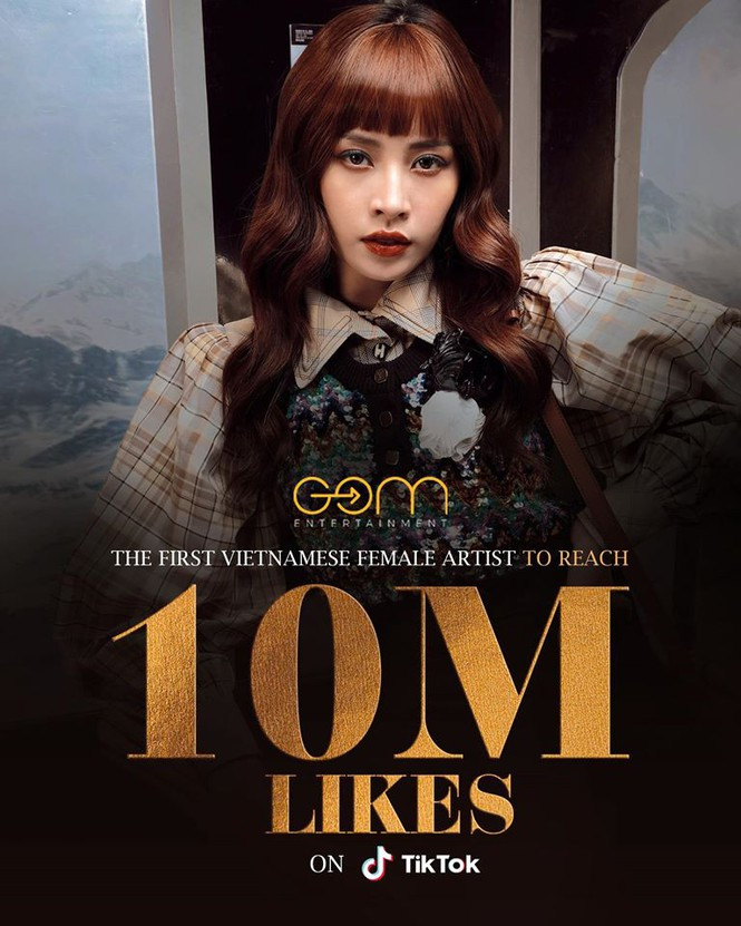 Cách đây chưa lâu, tài khoản Tiktok của Chi Pu đã chính thức cán mốc 10.000.000 like trên mạng xã hội video nổi tiếng này. Cô nàng cũng trở thành nghệ sĩ Việt đầu tiên sở hữu lượt yêu thích khủng trên Tiktok.
