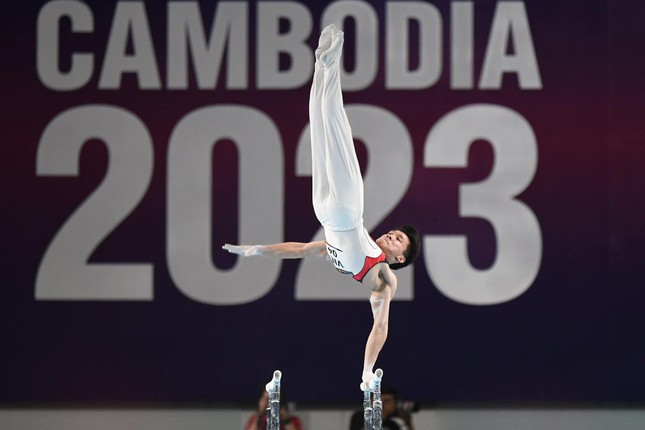 Không chỉ bởi thành tích thi đấu mà vẻ ngoài đẹp trai chuẩn soái ca, thân hình 6 múi săn chắc vạm vỡ của Văn Vĩ Lương cũng khiến các cô gái xuýt xoa.