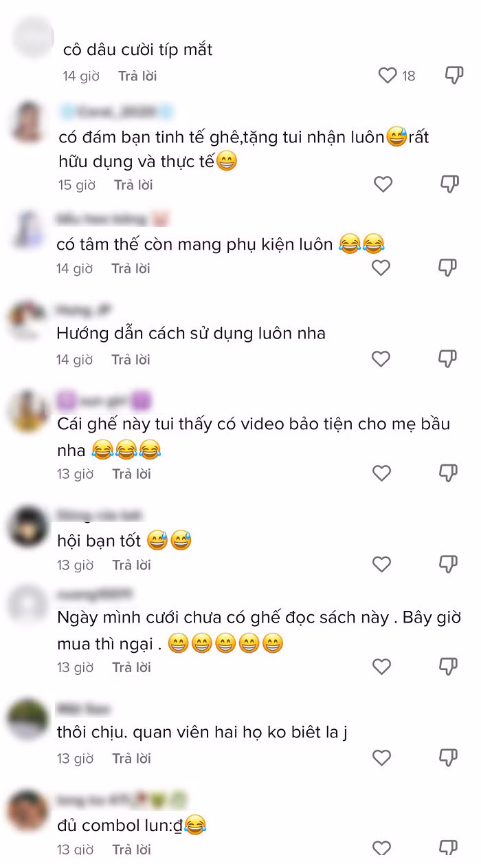 Tuy nhiên, một số ý kiến cũng cho rằng, hôn lễ là thời khắc thiêng liêng, trọng đại những món quà có phần tế nhị như vậy không nên tặng trước mặt quan viên hai họ.