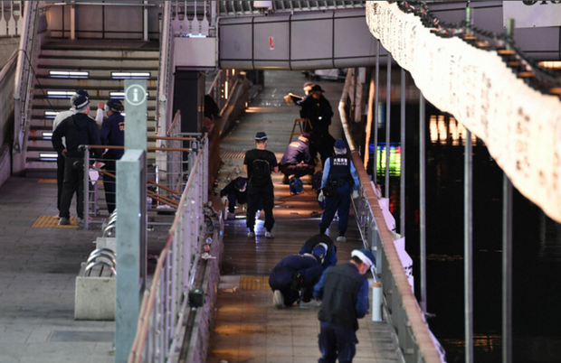 Nhat Ban: Nghi van nam thanh nien nuoc ngoai bi day xuong cau tu vong-Hinh-3