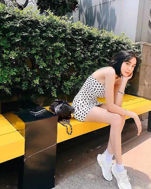 Dù đã là mẹ của 2 nhóc tỳ đáng yêu, Elly Trần vẫn giữ được sức hút và được nhiều khán giả quan tâm.