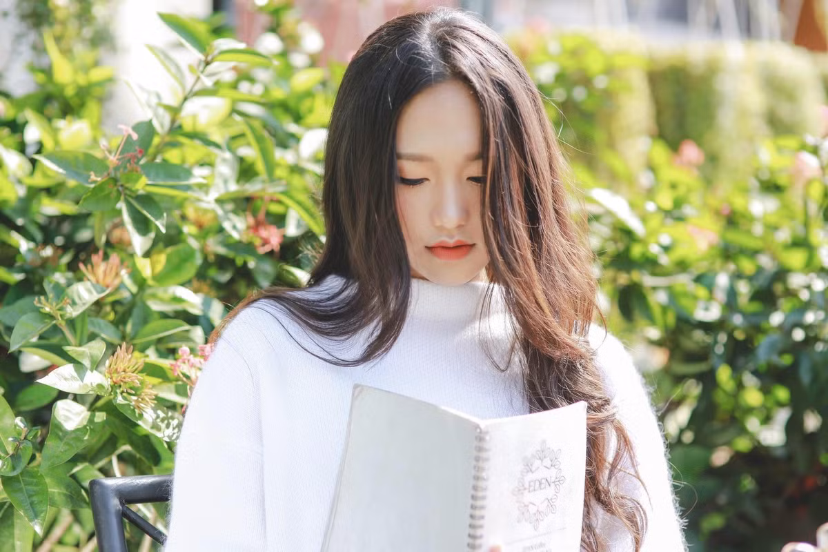 Đồng thời, Doãn Hải My nhắn gửi những người đang tấn công mình trên MXH rằng: "Làm gì thì làm, hãy làm người tử tế trước đã".