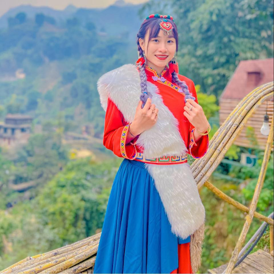 Nữ VĐV điền kinh thường xuyên chia sẻ ảnh chụp tạo dáng đáng yêu đến fan hâm mộ