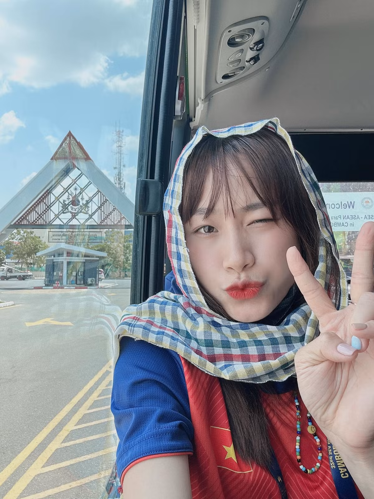 Dù có đến 12 năm tập luyện điền kinh, trước khi SEA Games 32 diễn ra, Mỹ Tiên gần như không có được thành tích nào nổi bật. Do thường xuyên dính phải chấn thương nên ngay cả khi tham gia các giải đấu trong nước, nữ VĐV điền kinh quê Vĩnh Long cũng đều nhận về kết quả không tốt.