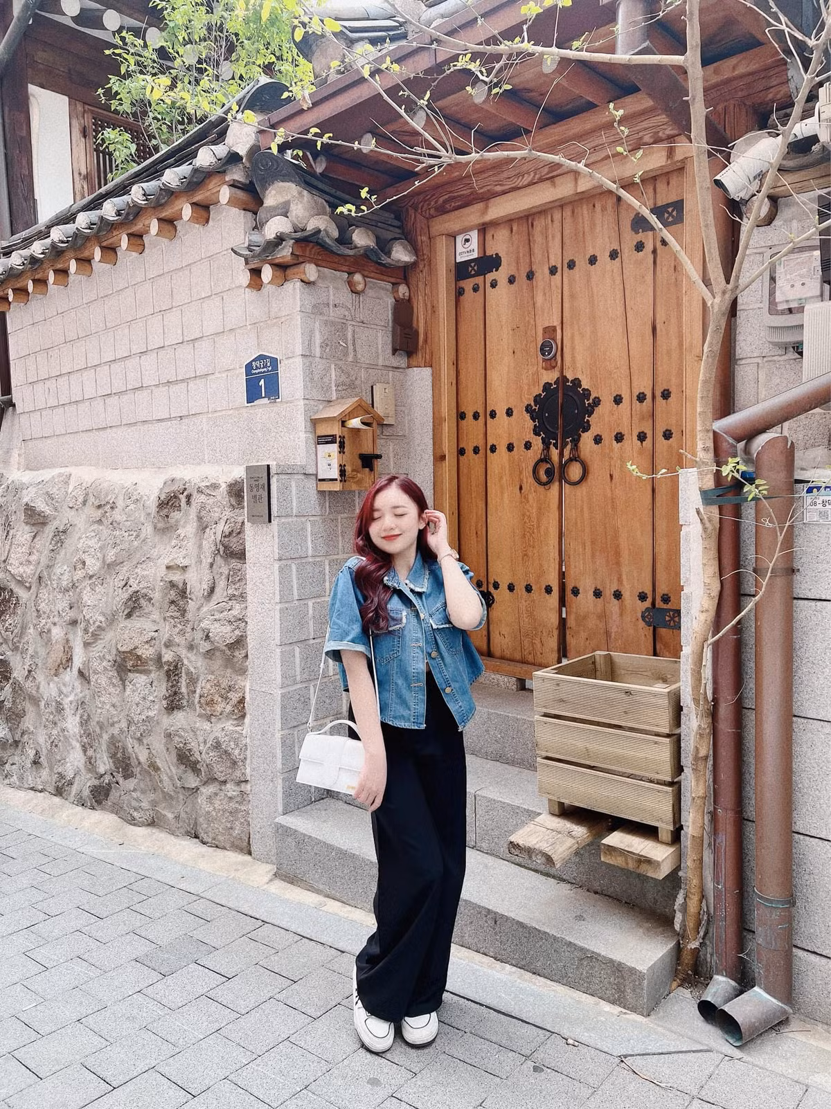 Thậm chí, khoảnh khắc này của MC Phương Thảo còn khiến nhiều người nhận lầm là người Hàn.