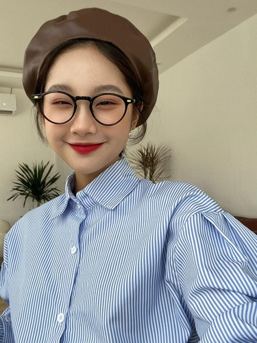 Thu Hà sinh năm 2002, tên thường gọi là Ceri, đến từ Lạng Sơn, người dân tộc Tày. Gái xinh 2K này hiện sinh sống tại Hà Nội với công việc chính là làm mẫu ảnh và diễn viên.