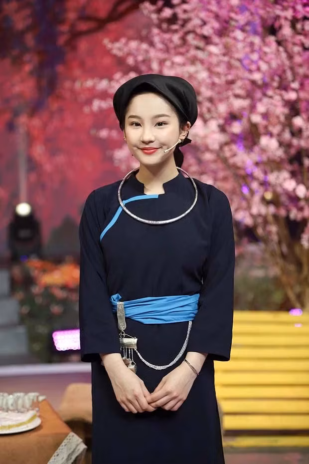 Thu Hà Ceri là một trong những cái tên được "réo gọi" nhiều nhất thời điểm hiện tại sau khi hot girl này xuất hiện trong một phân đoạn ngắn của bộ phim "Thương Ngày Nắng Về".