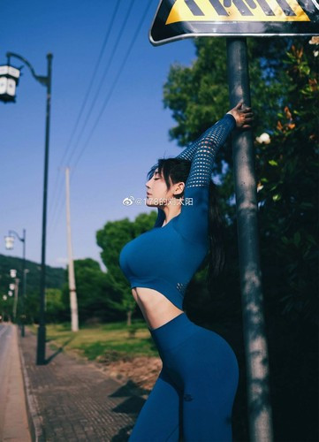 Theo những hình ảnh được hot girl phòng gym đăng tải trên mạng xã hội, hiện tại người đẹp đã lấy lại vóc dáng cân đối.