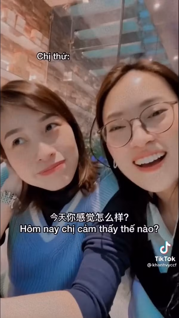 Hầu hết câu hỏi được Khánh Vy đưa ra đều khá ngắn gọn nhưng nội dung lại là những đơn vị kiến thức nhỏ lẻ mà ít người để ý đến.