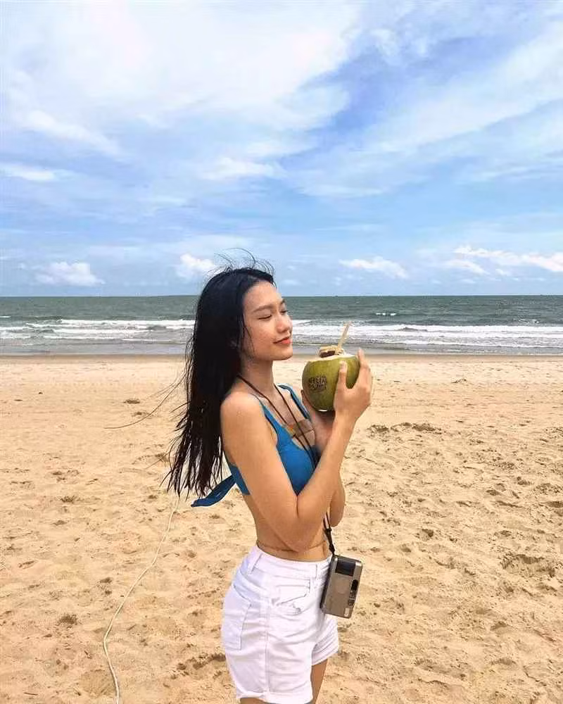 Đáp lại tình cảm từ bạn trai, Hải My đã trêu đùa: "Cảm ơn người hâm mộ nhé".