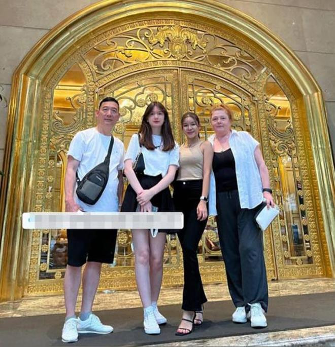 Chứng kiến tình cảm của Văn Lâm và Yến Xuân, dân mạng chỉ hóng chờ đám cưới nữa mà thôi.