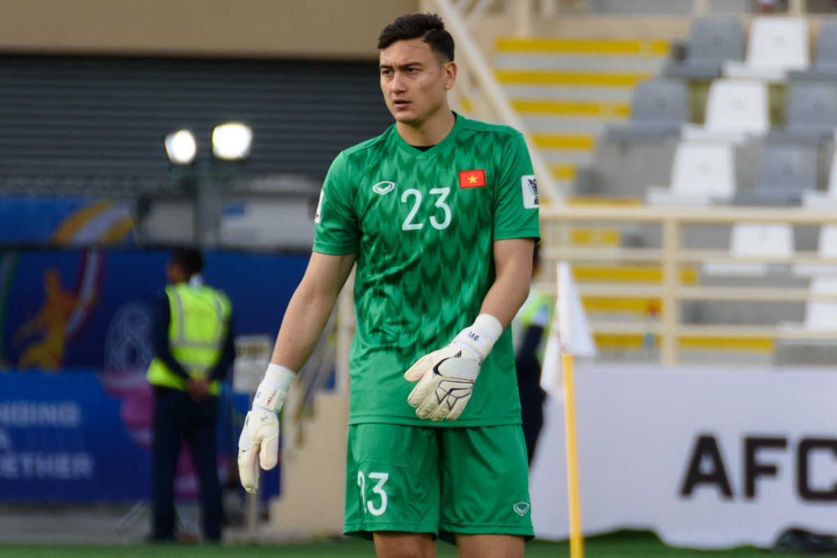 Bằng chứng Đặng Văn Lâm bị bồ và em gái cho ra rìa Bang chung Dang Van Lam bi bo va em gai cho ra ria