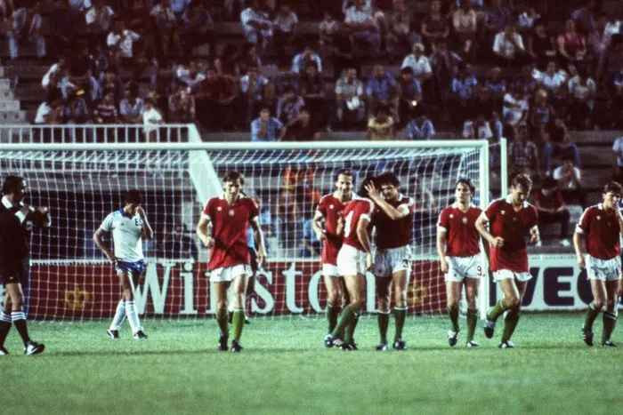 Ở vòng bảng World Cup 1982, Hungary đã chứng tỏ sức mạnh vượt trội khi dễ dàng hạ El Salvador với tỷ số 10-1.