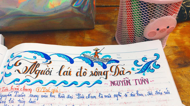 Những tựa đề trong vở ghi Văn tựa "rồng bay, phượng múa" được các bạn học sinh trình bày trong vở.