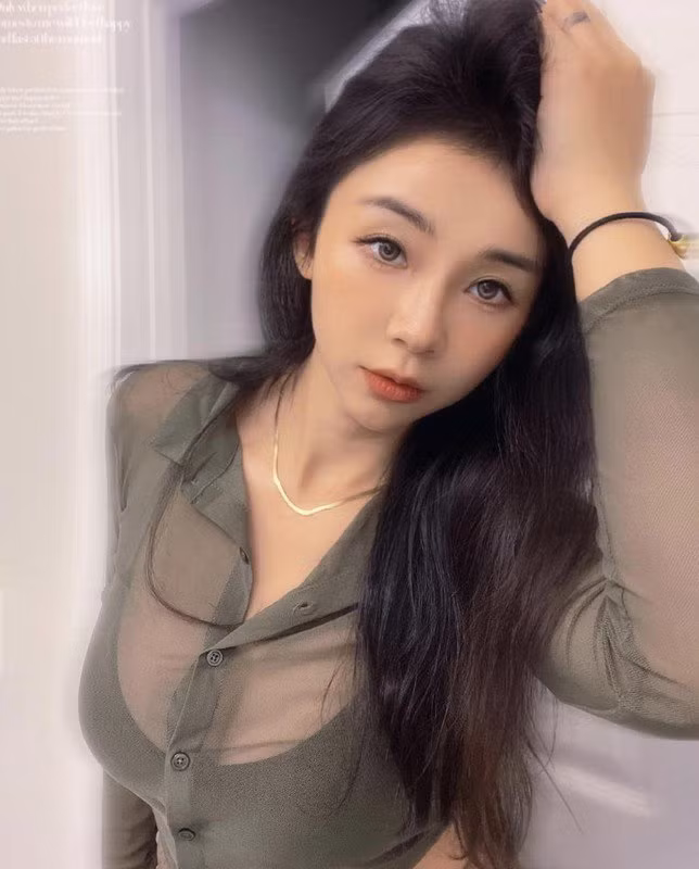 Ngoài phục vụ công việc, nữ MC tập luyện thể thao vì đam mê và duy trì vóc dáng. Việc chăm chỉ tập luyện đã khiến cô gắn liền với phong cách Âu Mỹ, từ hình thể đến cách phối trang phục hàng ngày.