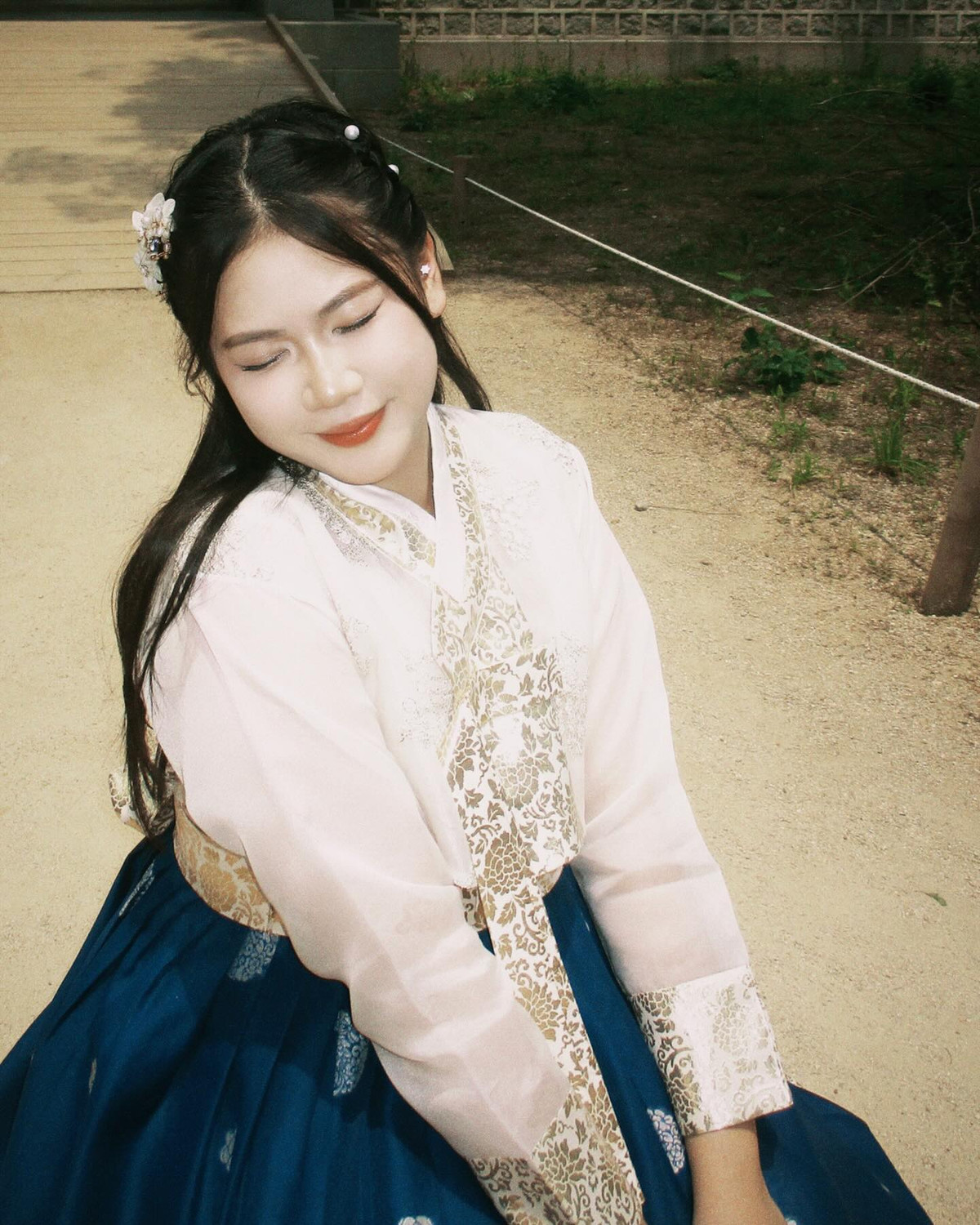 Mới đây nhất, sau gần nửa năm, Xoài Phạm mới lần đầu lên tiếng rõ ràng về chuyện tình cảm của mình.