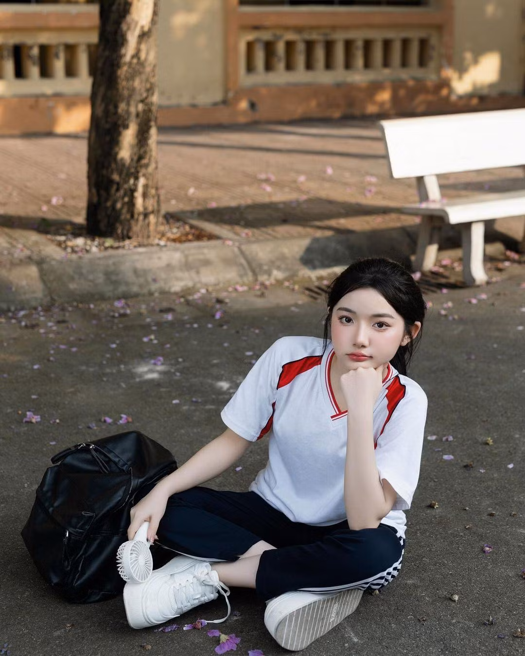 Cánh cửa đại học đối với nữ sinh không chỉ là trường nghề, nơi đây còn giúp Quỳnh Trương hoàn thiện bản thân, học cách sống tự lập, chủ động cả về vật chất lẫn tinh thần.