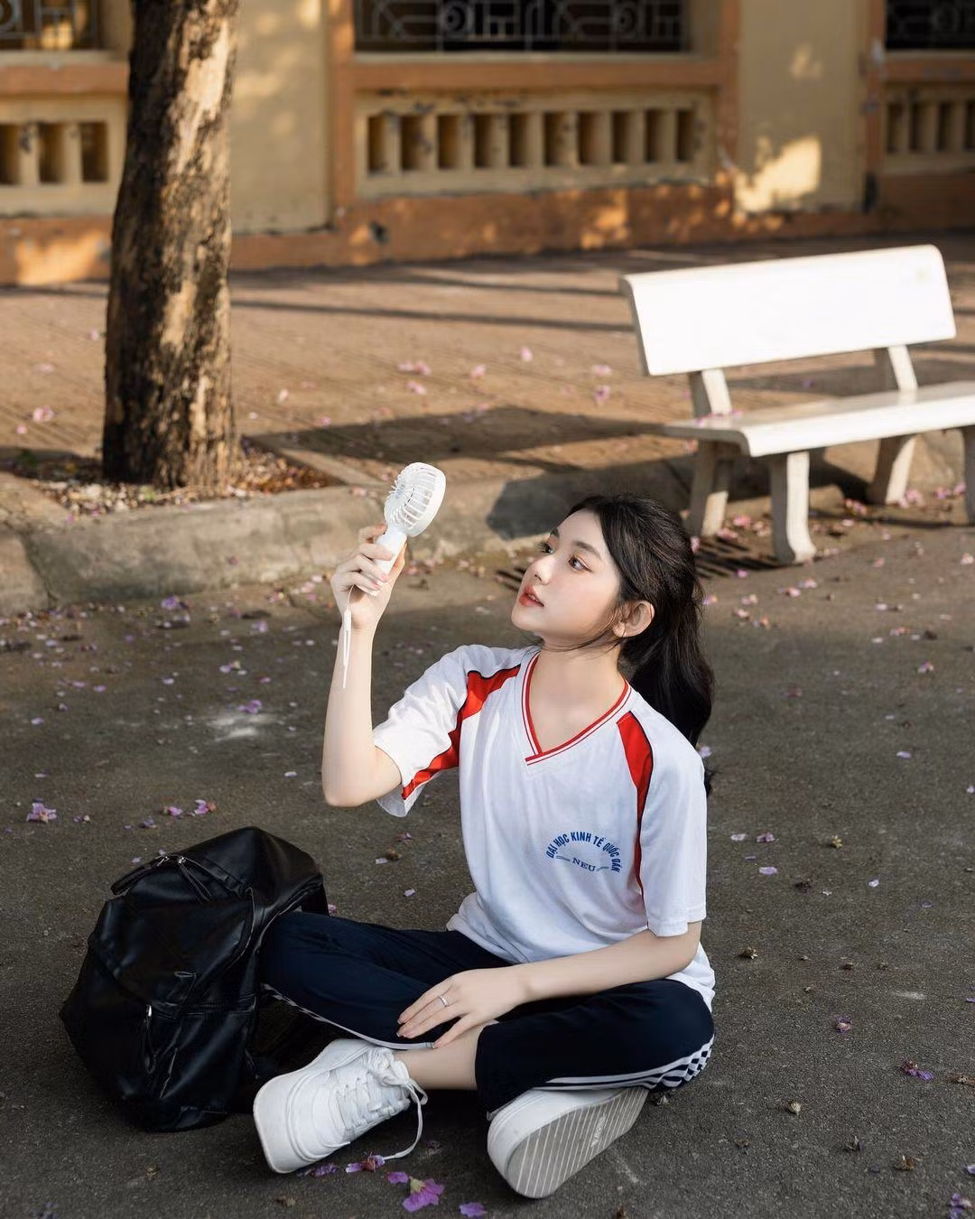 Sau khoảng thời gian ngắn theo đuổi công việc vừa ăn, vừa ghi hình, Quỳnh Trương nhanh chóng thu hút hơn 1,8 triệu lượt theo dõi trên nền tảng TikTok. Cô may mắn được khán giả ưu ái gọi bằng danh xưng "mỹ nhân mukbang".