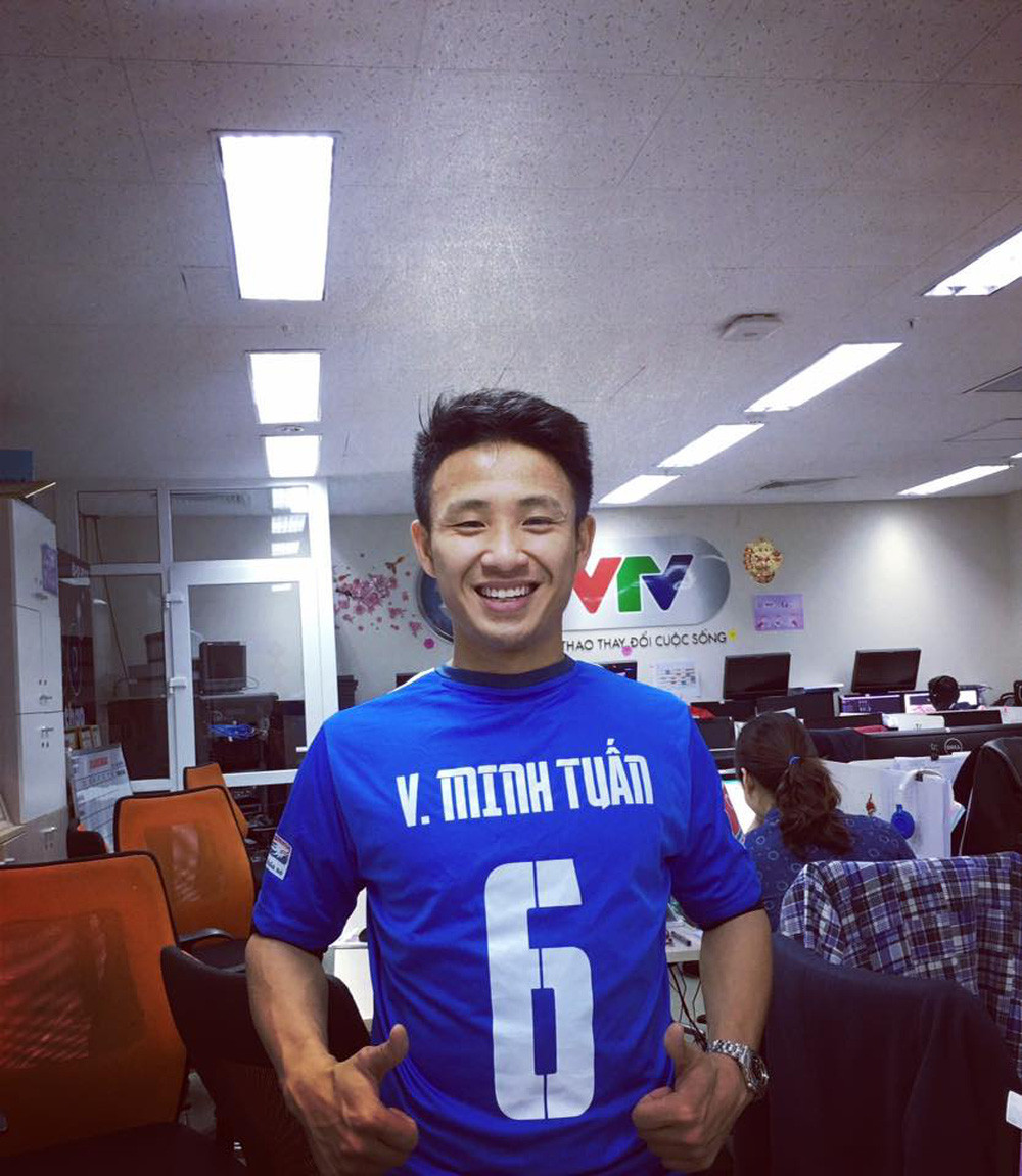 Sau 9 năm nổi tiếng, có người vẫn nhớ chàng "running man" năm nào và dõi theo những bước đường sự nghiệp của Xuân Tiến. Facebook của anh chàng có xấp xỉ 20.000 lượt theo dõi.