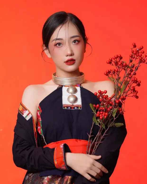 Dù là gương mặt mới trong các cuộc thi nhan sắc nhưng gái xinh Gen Z Mỹ Hoa lại khá quen mặt với nhiều bạn trẻ trên TikTok.