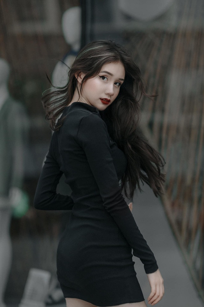 Bên cạnh đó, Mia Lali cũng thường dành thời gian tập gym, bơi lội để giữ dáng, giữ sức khỏe.