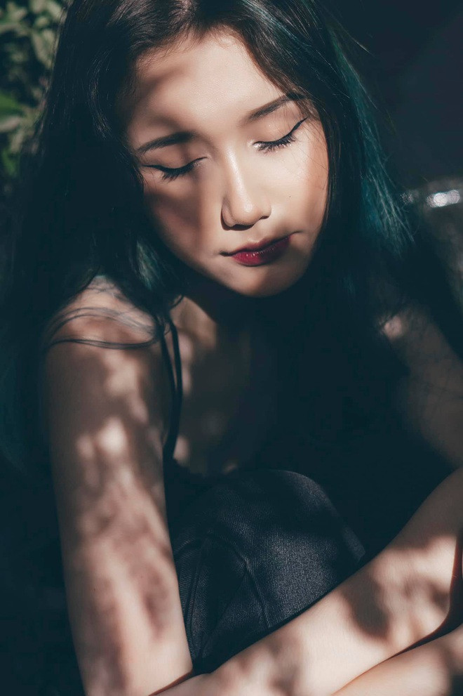 Nhờ body đẹp chuẩn, thiếu nữ lai có cơ hội bén duyên với công việc người mẫu ảnh và có được những trải nghiệm vô cùng thú vị.