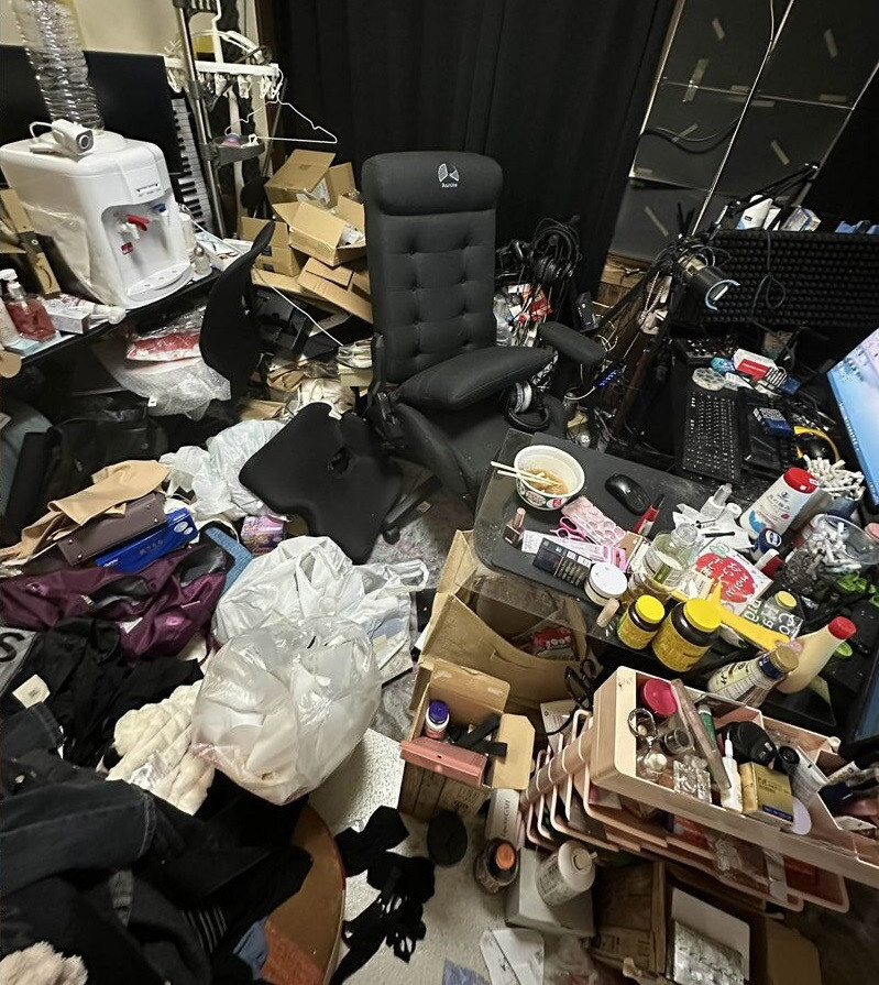 Thế nhưng, điều đáng nói là cũng có không ít tài khoản tỏ ra hào hứng, cảm thấy "đồng cảm" khiến cộng đồng hết sức khó hiểu.