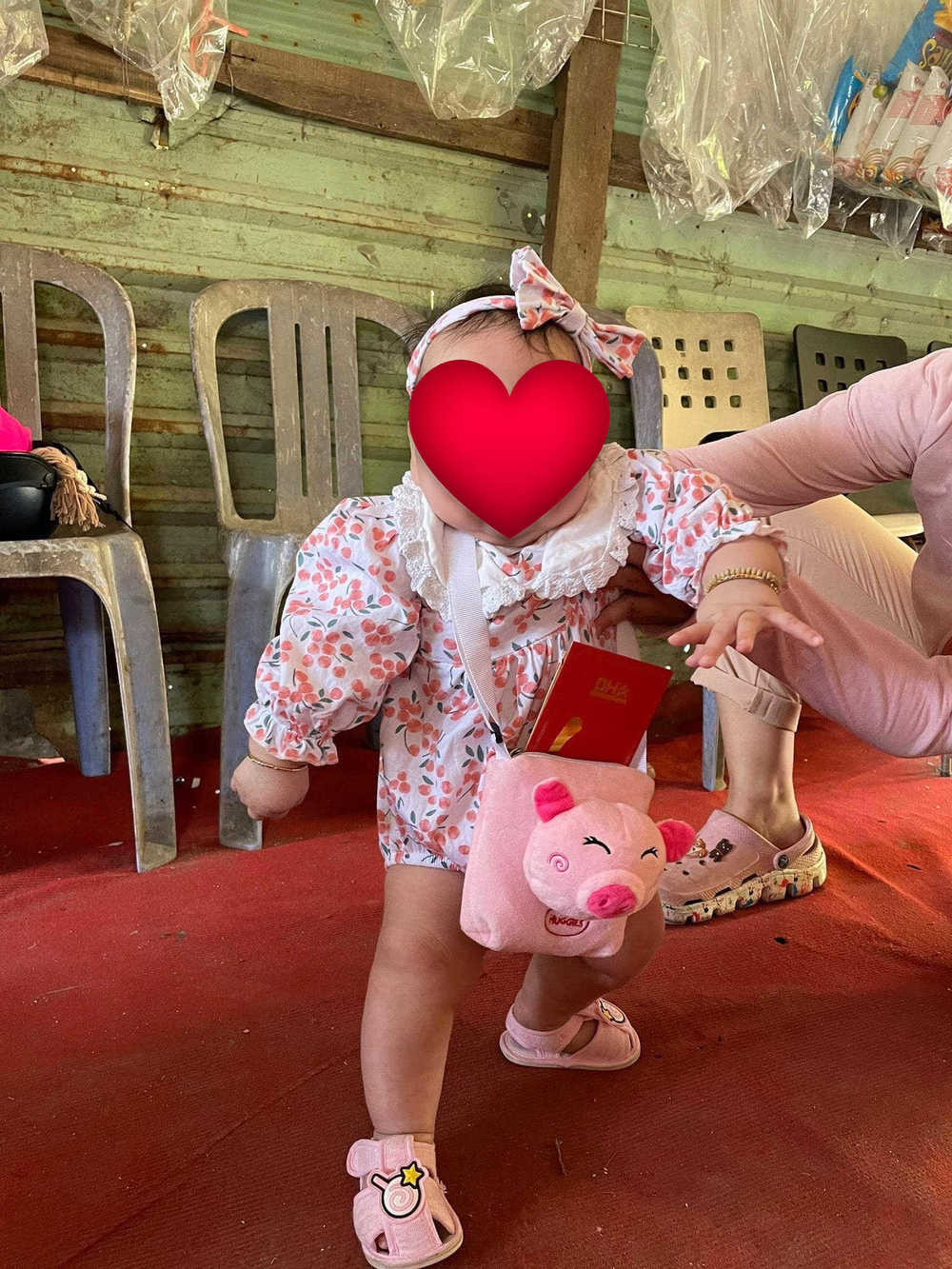 Tùy điều kiện kinh tế từng nhà mà lộc lì xì lớn hay nhỏ, người lớn vẫn hay nói trêu rằng mấy đứa trẻ là "lao động chính" của cả gia đình những ngày Tết.