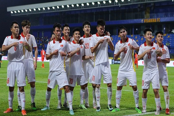 Thang nhe U23 Thai Lan, U23 Viet Nam oai phong vao ban ket-Hinh-18