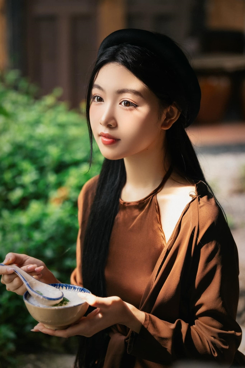 Hiện Mai Thảo Linh đang là sinh viên ngành Cử nhân Kinh doanh tại Đại học RMIT.