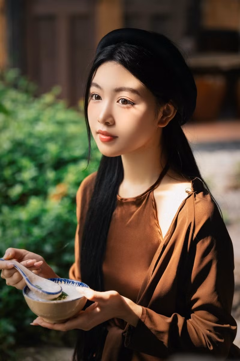 Hiện Mai Thảo Linh đang là sinh viên ngành Cử nhân Kinh doanh tại Đại học RMIT.