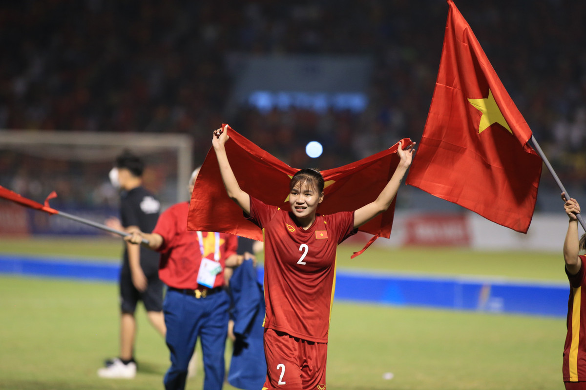 Bàn thắng duy nhất của đội trưởng Huỳnh Như ghi ở phút 60 đã mang về trọn vẹn tấm HCV thứ 7, đồng thời bảo vệ thành công "ngôi hậu" cho đội tuyển bóng đá nữ Việt Nam tại SEA Games.