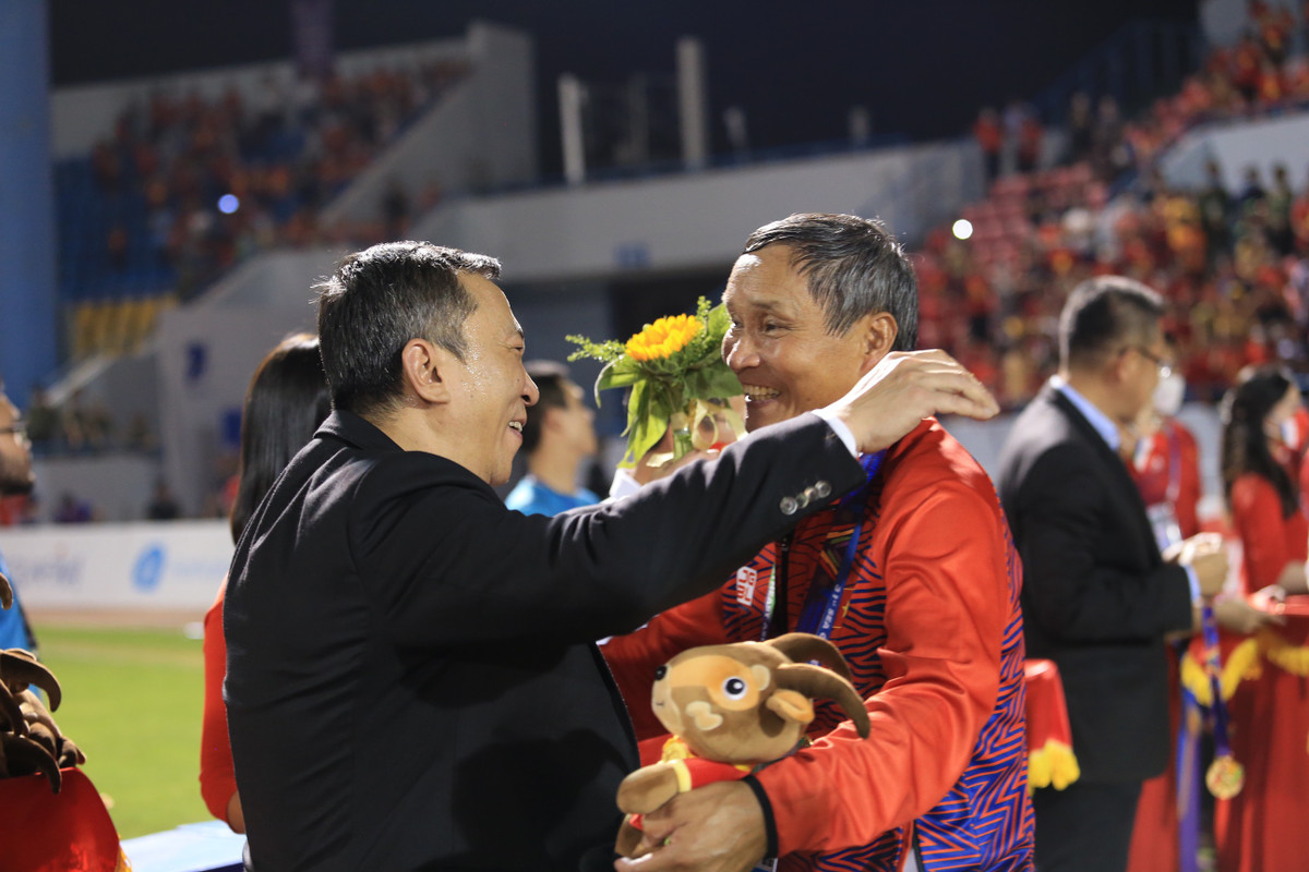 Như vậy, tính đến hiện tại, tuyển nữ Việt Nam nhận tổng 6,6 tỷ đồng tiền thưởng.