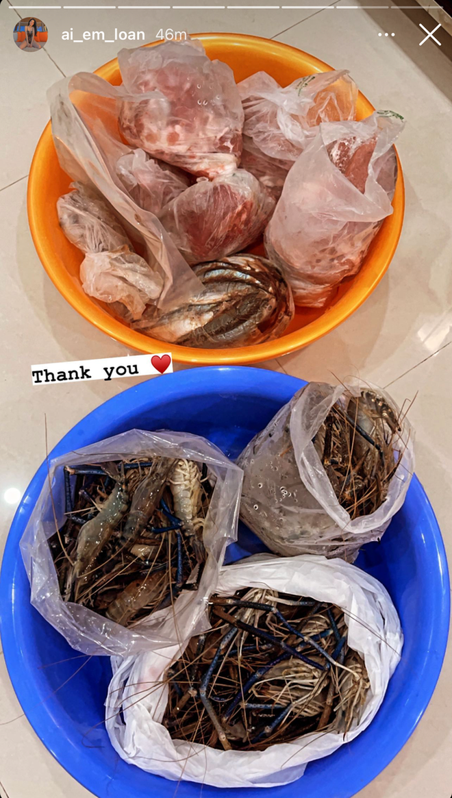 Từ thịt thà, cá mú Lê Loan được gia đình và người thân ship tới tận nhà trong những ngày dịch bệnh COVID-19 có diễn biến khó lường.